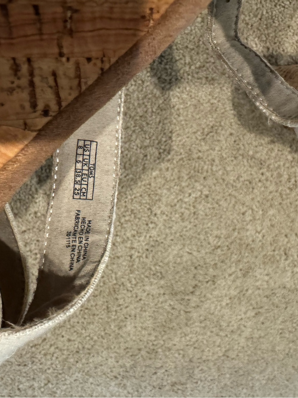 TOMS Cream Cross-Strap Ankle Strap Sandals - Picture 6 of 7